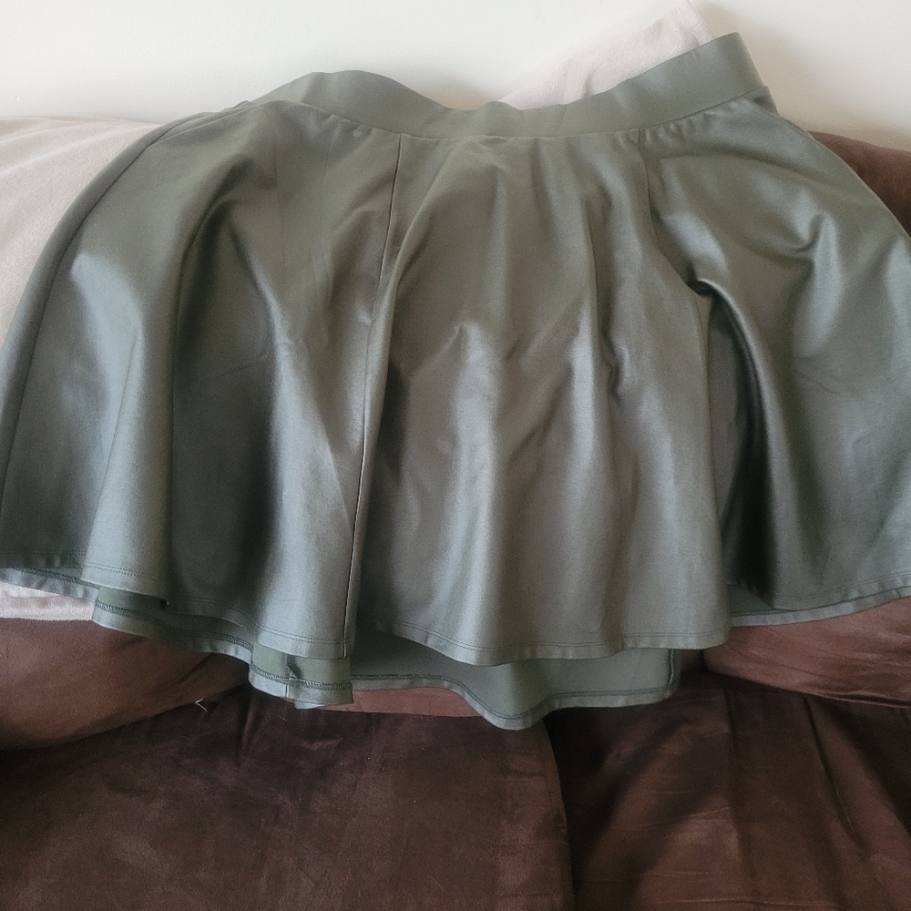 Torrid skater skirt